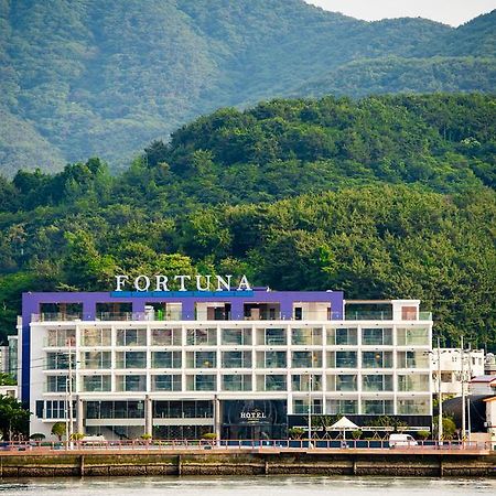 Fortuna Hotel Tongyeong Esterno foto